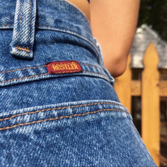 RUSTLER💙 denim high waisted mom jeans - Picture 3 of 5
